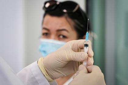 Врач рассказала россиянам о прививке от коронавируса «под прикрытием»