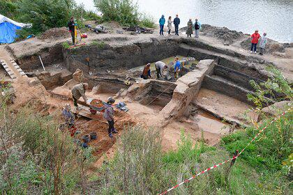 В Великом Новгороде обнаружили остатки древней крепости IX века