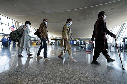 Талибы закрыли афганцам доступ в аэропорт в Кабуле