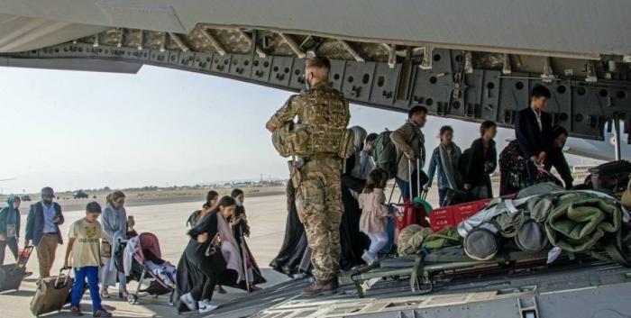 Взрыв возле аэропорта Кабула: информация о пострадавших украинцах пока не поступала