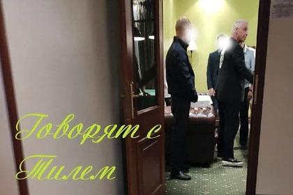 К приехавшему в Россию лидеру Rammstein пришла полиция