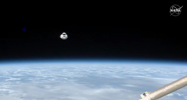 NASA показали, как Cargo Dragon пристыковался к МКС