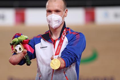 Работавший курьером россиянин завоевал второе золото на Паралимпиаде