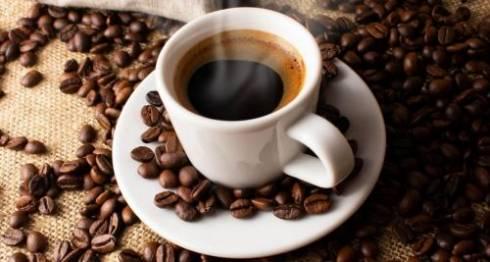 Бодрое утро: как выбрать хороший кофе для утренних подъемов?