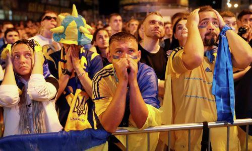 «Никто у казахов мяч отобрать вообще не может». Украинские фанаты продолжают негодовать после ничьей в Нур-Султане