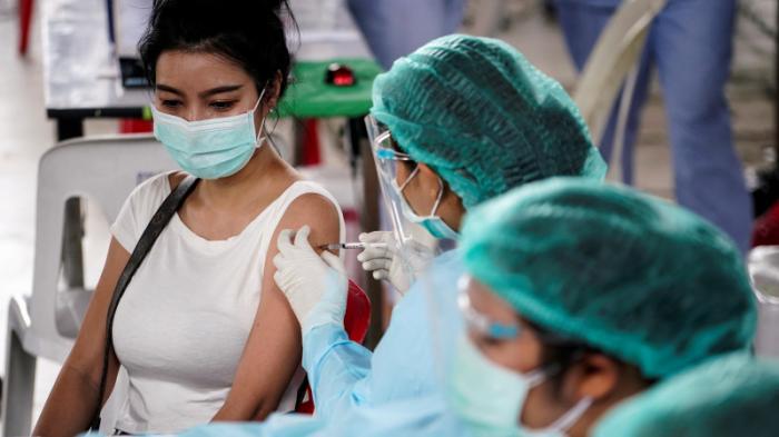 В Таиланде заявили об эффективности применения вакцин двух разных производителей
                03 сентября 2021, 12:25
