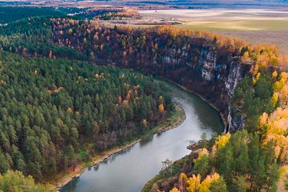 Названы впечатляющие места Южного Урала для поездки осенью