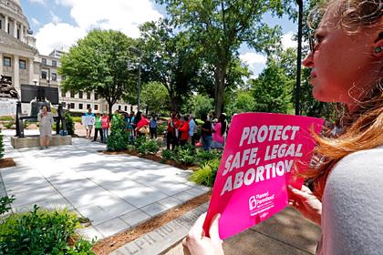 Администрация Байдена подаст в суд на штат Техас из-за закона об абортах
