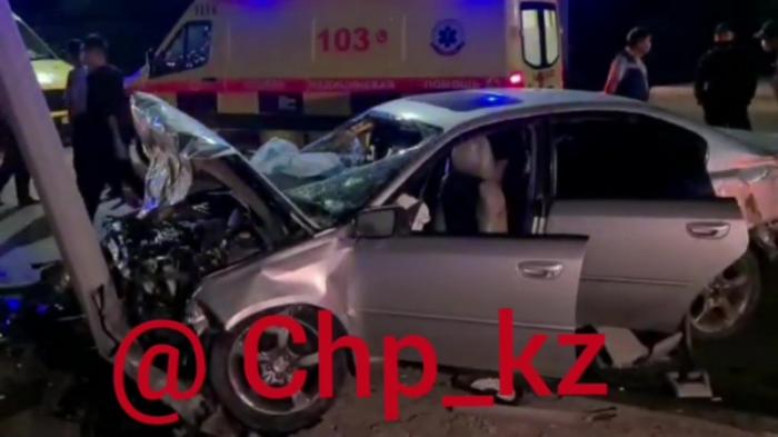 2 человека погибли и 5 пострадали в крупном ДТП в Алматы
                10 сентября 2021, 10:54