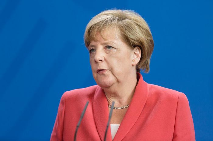 Меркель поддержала 