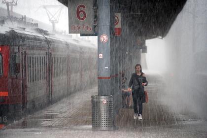 На Сахалине остановили движение поездов из-за сильных ливней