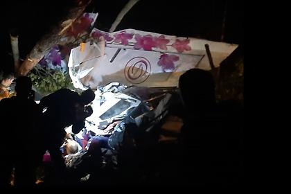 Летевшая к жениху россиянка разбила нос при крушении самолета под Иркутском
