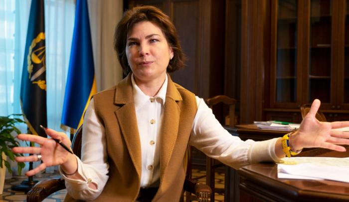 В августе зарплата генпрокурора Венедиктовой увеличилась на 100 тыс. гривен. Сколько она получила за месяц