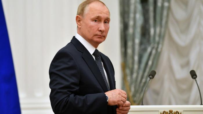 Путин не исключил, что ему придется уйти на карантин
                13 сентября 2021, 18:06