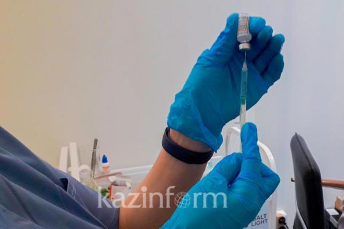 Более 211 тысяч человек вакцинировались от коронавируса в ЗКО