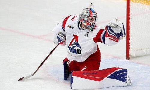 Сэйв экс-вратаря «Барыса» признан лучшим второй недели КХЛ