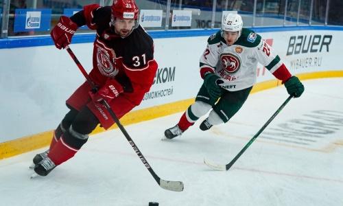 Нападающий сборной Казахстана выбыл из-за травмы в КХЛ
