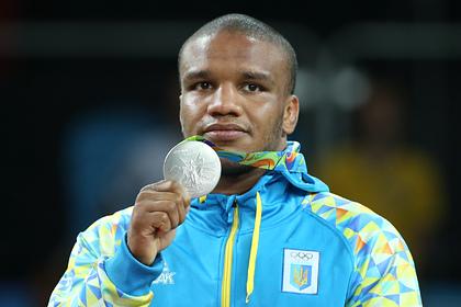 Чернокожий олимпийский чемпион с Украины рассказал о боязни посещать футбол
