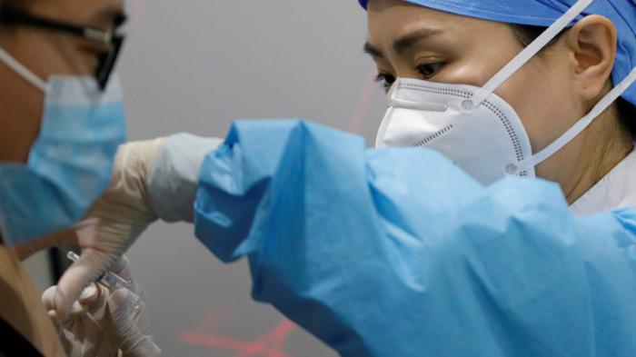 Более миллиарда жителей Китая полностью привились от коронавируса
                16 сентября 2021, 18:01