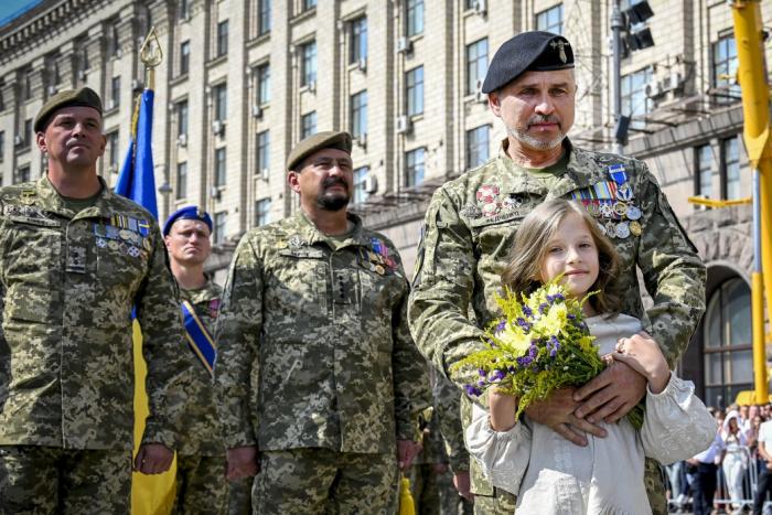 На проведение концерта и парада войск по случаю 30-й годовщины независимости Украины было выделено 42 млн грн