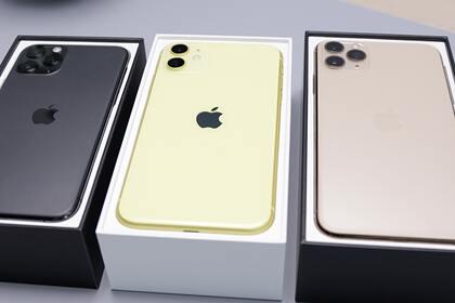 Apple пригрозили судом за продажу iPhone без зарядки