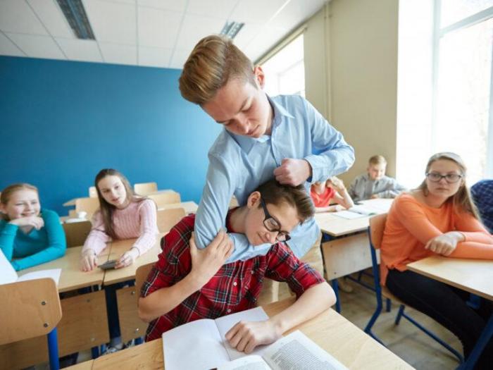 Вспышку буллинга в школах Казахстана ожидают психологи в сентябре