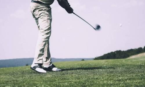 Видео с играющим в гольф Елбасы опубликовано в Сети