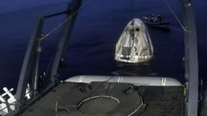 Корабль SpaceX с гражданским экипажем вернулся на Землю
                19 сентября 2021, 06:27