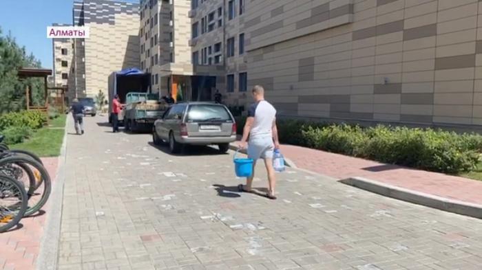 Жителям элитного ЖК в Алматы вернули доступ к питьевой воде
                20 сентября 2021, 17:48