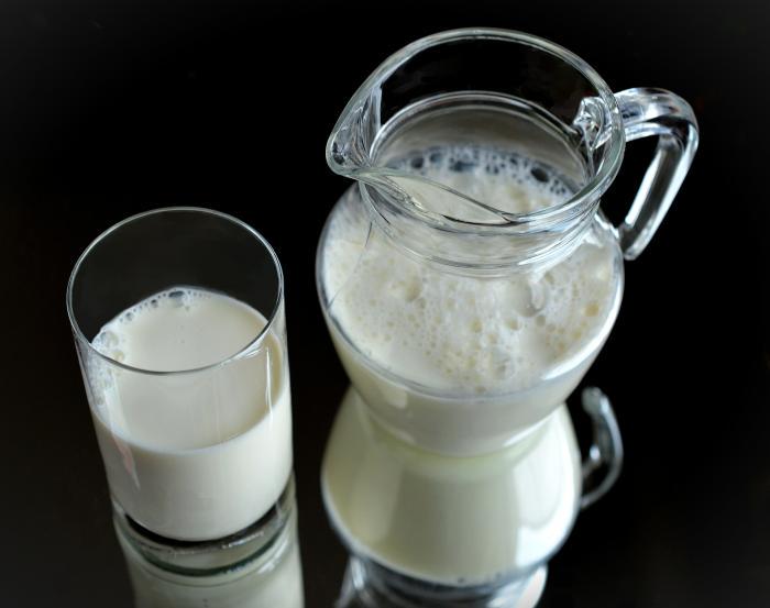 В августе импорт молока увеличился больше, чем в 2 раза. Откуда везут продукцию