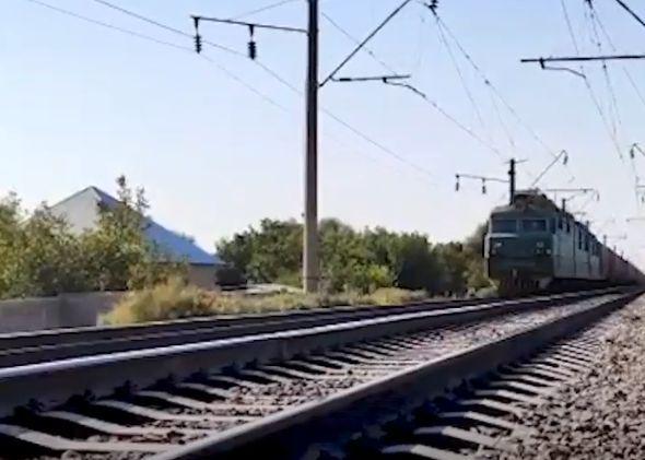 В Шымкенте поезд насмерть сбил человека