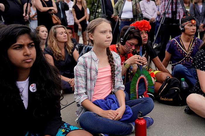 Грета Тунберг возвращает детей на уличные протесты вместо уроков