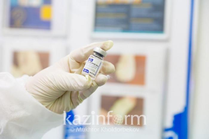 Около 57% кокшетауцев получили первый компонент вакцины против КВИ