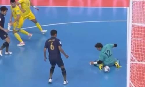 Видео шикарного гола сборной Казахстана пяткой в плей-офф ЧМ-2021 по футзалу