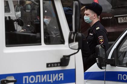 Неизвестные в масках ограбили отделение российского банка