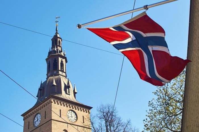 Норвегия отменяет практически все карантинные ограничения
