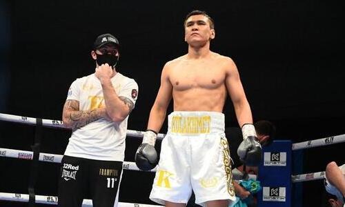 Непобежденный казахстанский боксер провел спарринг с чемпионом Великобритании. Фото