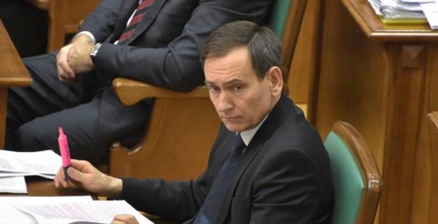 Закон об олигархах не будут переголосовывать, – представитель Зеленского в КСУ