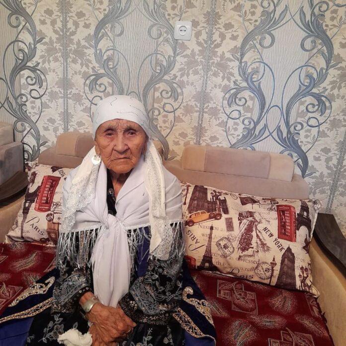 У 105-летней жительнице Ордабасы 29 внуков, 69 правнуков, 113 правнуков, 15 праправнуков