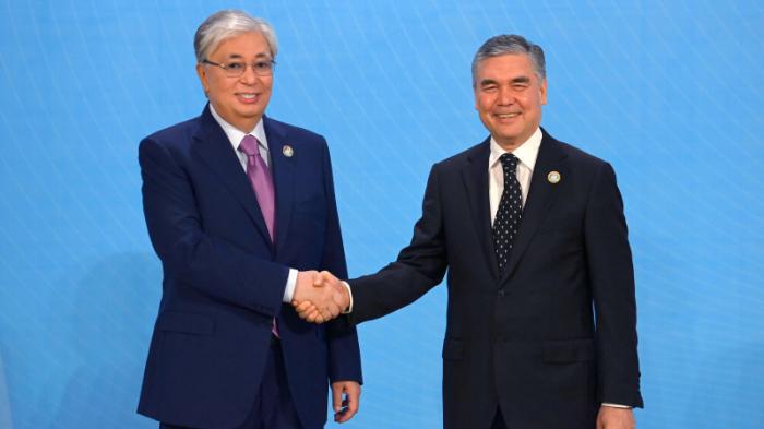 Токаев поздравил президента Туркменистана
                27 сентября 2021, 10:55