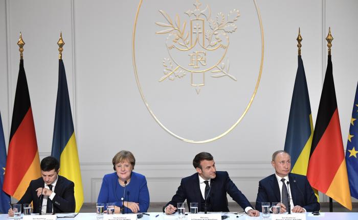 Украина намерена инициировать встречу в Нормандском формате пока Меркель еще занимает пост канцлера Германии