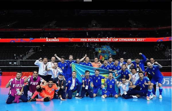 Сборная Казахстана сенсационно вышла в полуфинал чемпионата мира по футзалу