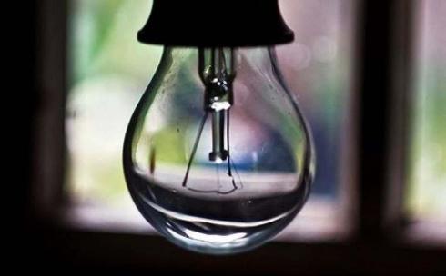 Кто даст электричество: у жителей Осакаровского района днем отключают свет