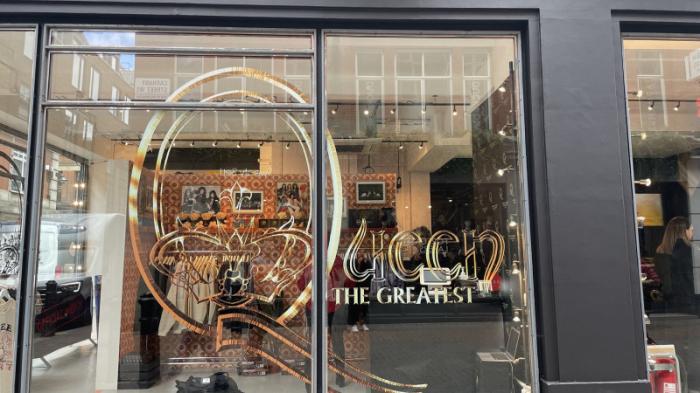 Официальный магазин рок-группы Queen открылся в Лондоне
                29 сентября 2021, 11:25
