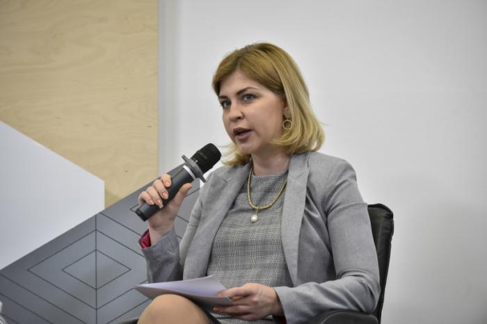 Стефанишина назвала информацию о возможной отмене безвиза с Украиной инсинуациями перед саммитом