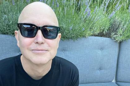 Вокалист Blink-182 победил рак