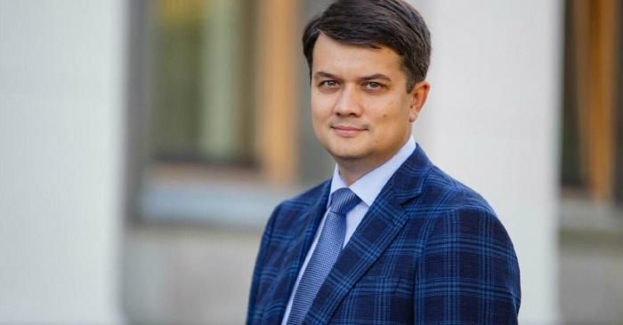 Разумков выступил против второго срока Зеленского