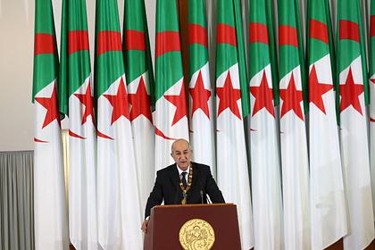 В Алжире объяснили отзыв посла из Франции «безответственными» словами Макрона