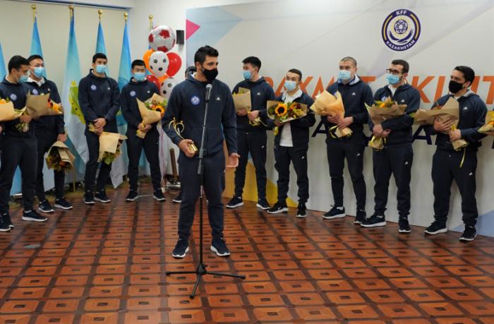 Актоты Раимкулова поздравила сборную Казахстана по футзалу