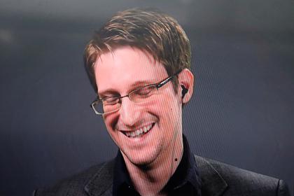 Сноуден высказался о масштабном сбое в работе соцсетей